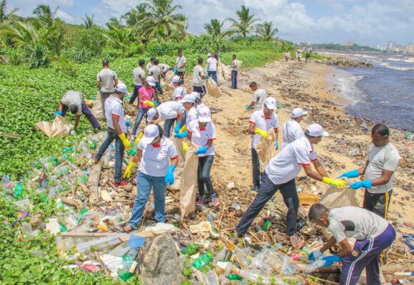 Cleaning up Sri Lanka’s coastline to safeguard the environment